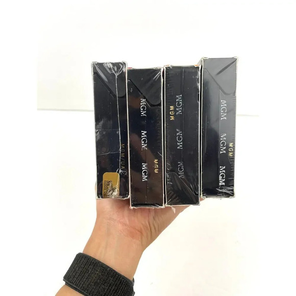 VTG Lot of 4 James Bond VHS MGM Watermarks Dr No Never Say Never Again SEALED - Picture 3 of 9